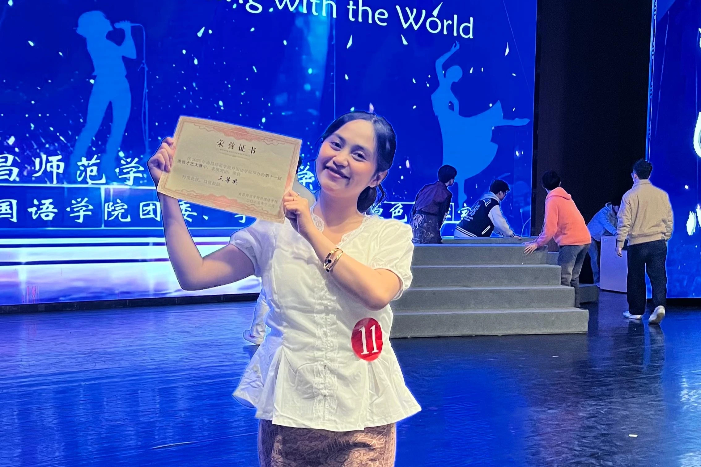 MAHASISWA TEKNOLOGI INFORMASI UNIBOS RAIH JUARA DI AJANG “ENGLISH TALENT COMPETITION” DI CHINA